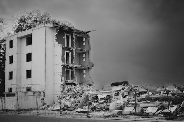 Buscando vida entre los escombros de Antáquia tras el terremoto de Turquía